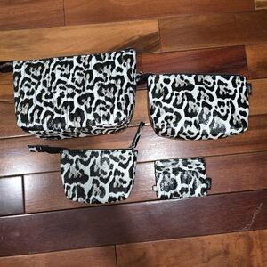 Ju-Ju-Be All Set and Coffee Break Wallet in Snow Leapord